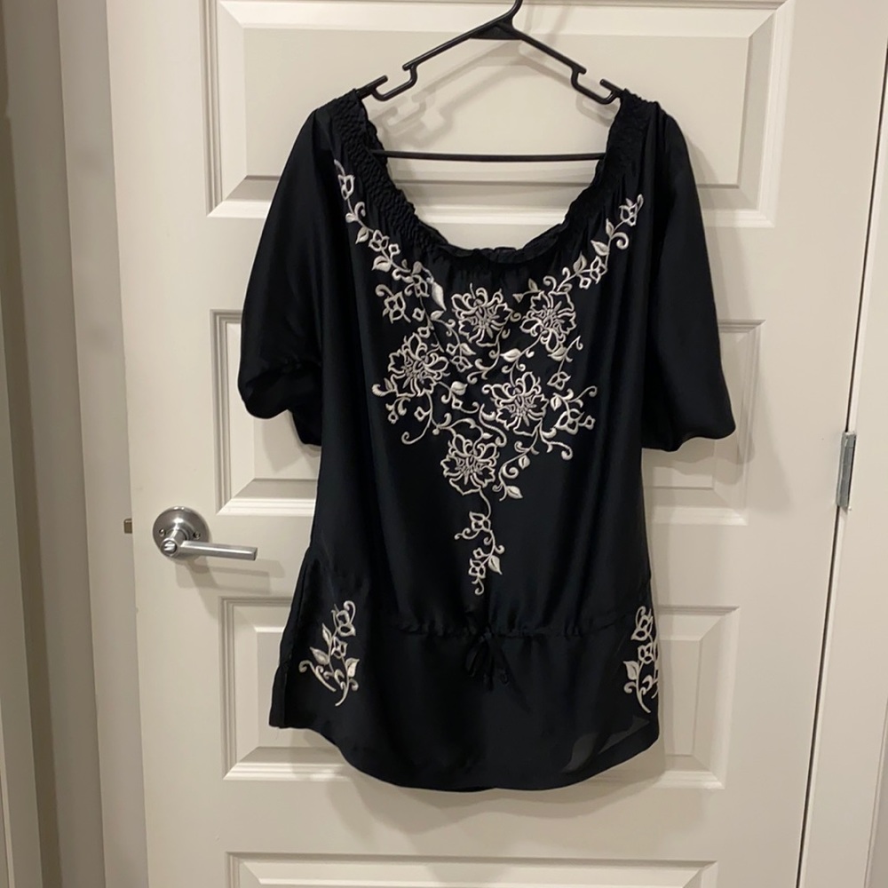 White House Black Market off the shoulder blouse